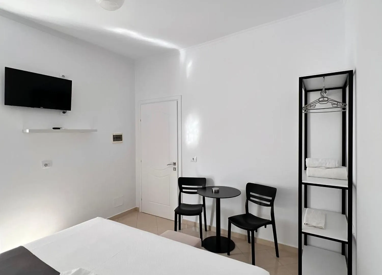 Gjoka Apartments, In Front Of Bougainville Bay Sarandë